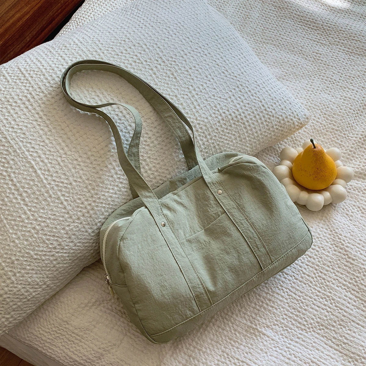 Lightweight Commuter Carryall Bag - Image 12
