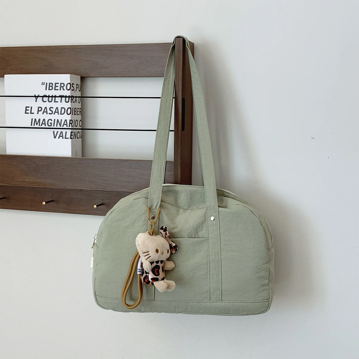 Lightweight Commuter Carryall Bag - Image 8